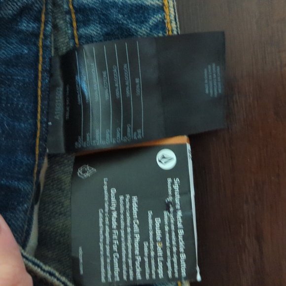 Volcom Jeans - Picture 4 of 4